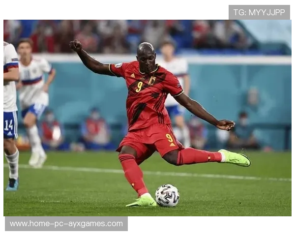 卢卡库中圈带球拔脚怒射，比利时攻势掀起波浪